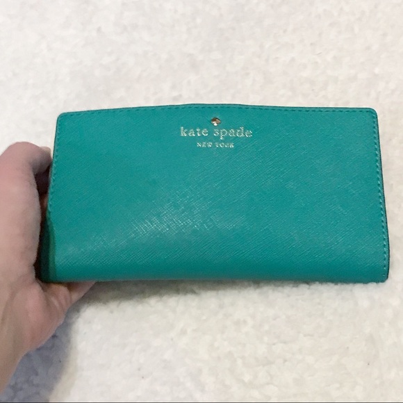 kate spade Handbags - Kate spade slim wallet